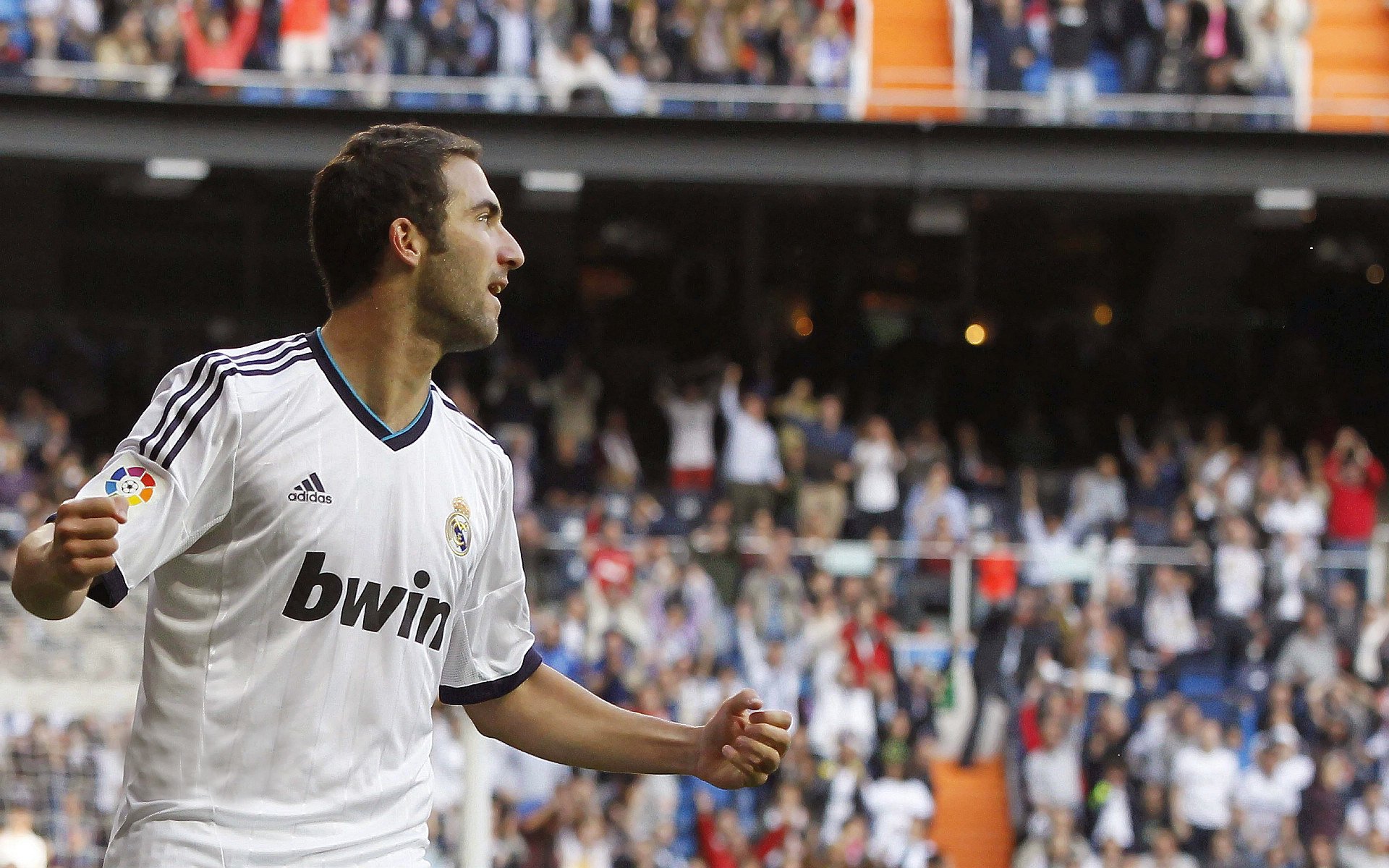 伊朗男足在巴黎奥运会上表现出色，晋级四强，伊朗男足进过几次世界杯