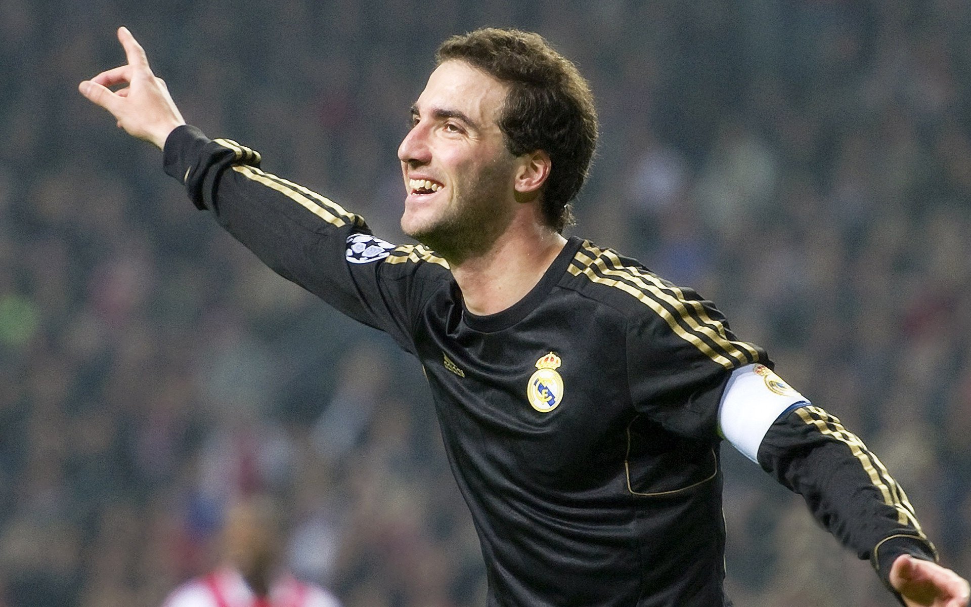 球坛大师：战术、技术、智慧的完美结合，球类战术